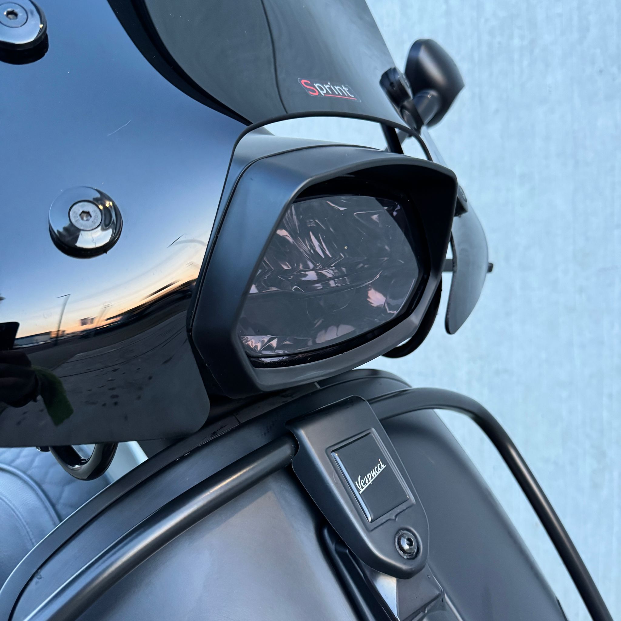 Vespa Sprint Sport Mat Zwart FLF-95-R