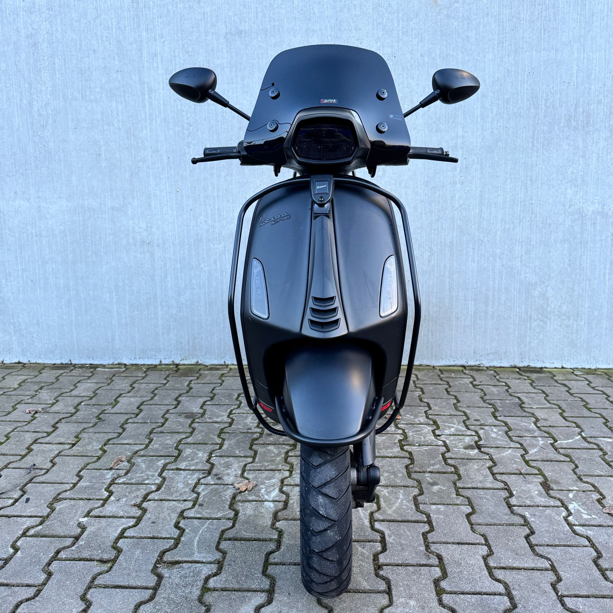 Vespa Sprint Sport Mat Zwart FLF-95-R