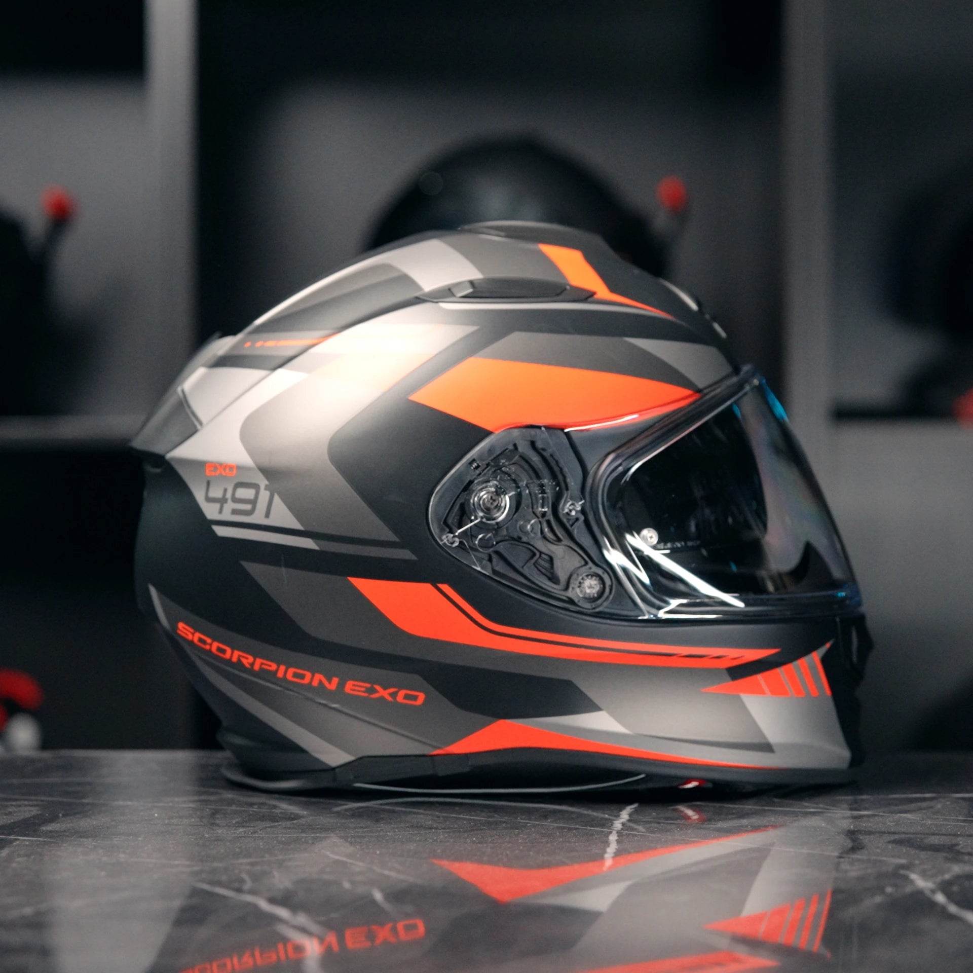 Scorpion Exo-491 Zumo Matt Black Red